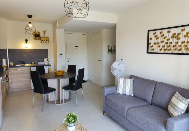 Apartment in Le Plan-de-la-Tour - APPARTEMENT L'ECRIN VERT Apartment in Le Plan-de-la-Tour - APPARTEMENT L'ECRIN VERT