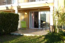 Apartment in Sainte-Maxime - APPARTEMENT LE TOURNESOL
