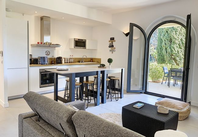 Apartment in Grimaud - L'ESCAL Apartment in Grimaud - L'ESCAL