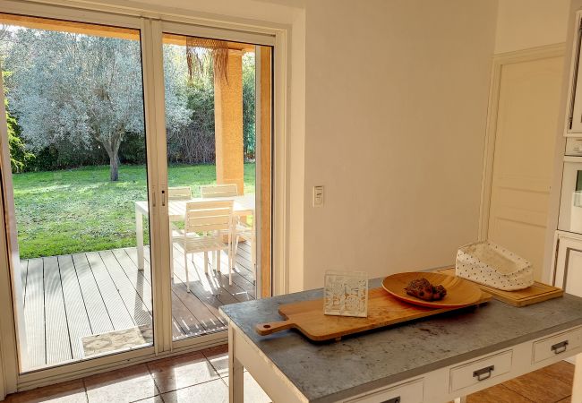 Villa in Le Plan-de-la-Tour - VILLA  AVEC PISCINE LA MANDARINE Villa in Le Plan-de-la-Tour - VILLA  AVEC PISCINE LA MANDARINE