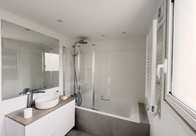 Villa in Le Plan-de-la-Tour - VILLA LA VERMENTINE AVEC PISCINE PRIVÉE DANS HAMEA Villa in Le Plan-de-la-Tour - VILLA LA VERMENTINE AVEC PISCINE PRIVÉE DANS HAMEA