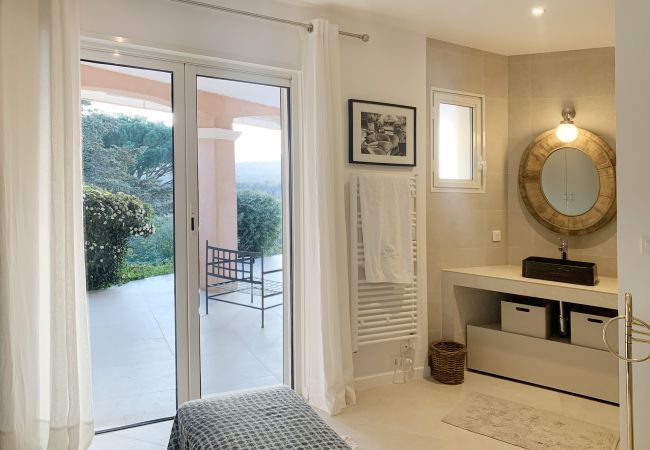 Villa in Le Plan-de-la-Tour - VILLA LA VERMENTINE AVEC PISCINE PRIVÉE DANS HAMEA Villa in Le Plan-de-la-Tour - VILLA LA VERMENTINE AVEC PISCINE PRIVÉE DANS HAMEA