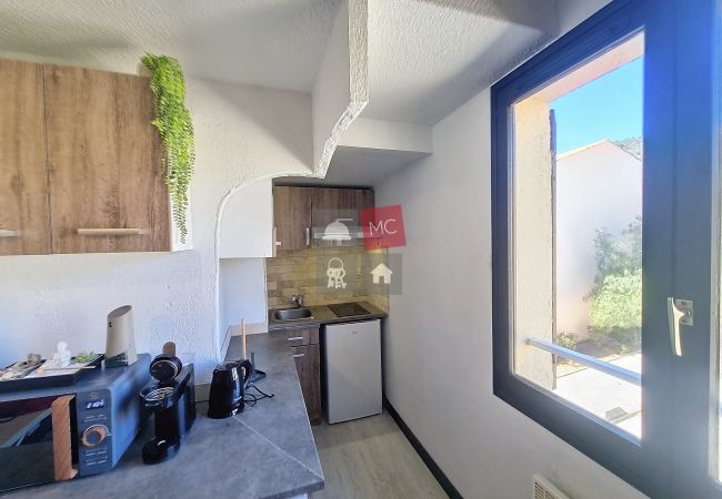 Apartment in Le Plan-de-la-Tour - STUDIO MEZZANINE LE MAS SAINT LAZARRE Apartment in Le Plan-de-la-Tour - STUDIO MEZZANINE LE MAS SAINT LAZARRE