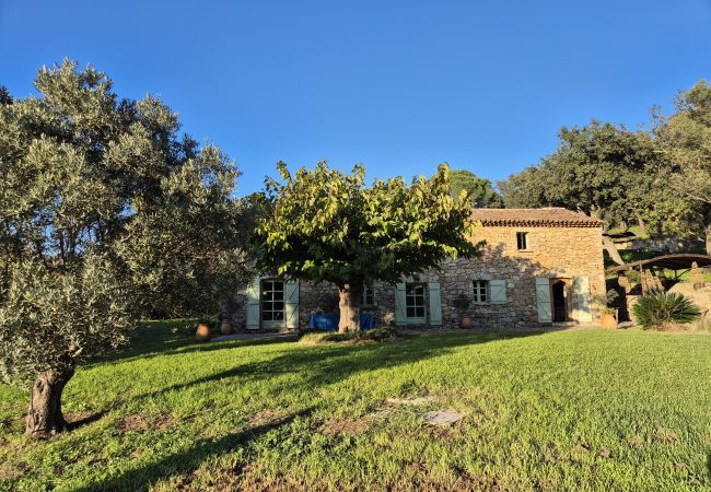 Villa in Le Plan-de-la-Tour - BASTIDE EN PIERRE AVEC PISCINE Villa in Le Plan-de-la-Tour - BASTIDE EN PIERRE AVEC PISCINE