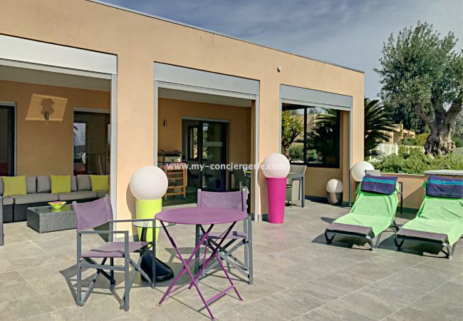  a Grimaud - APPARTEMENT LE CAPPUCCINO