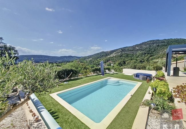 Villa a Le Plan-de-la-Tour - VILLA ALICE avec piscine et vue magnifique