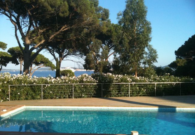 Villa a Grimaud - VILLA VUE MER LES CIGALES