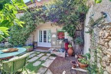 Casa a Le Plan-de-la-Tour - MAISON HOTCHI DANS LE VILLAGE