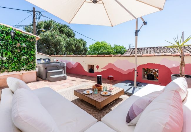 Casa a Le Plan-de-la-Tour - MAISON BELLEROSE DANS HAMEAU