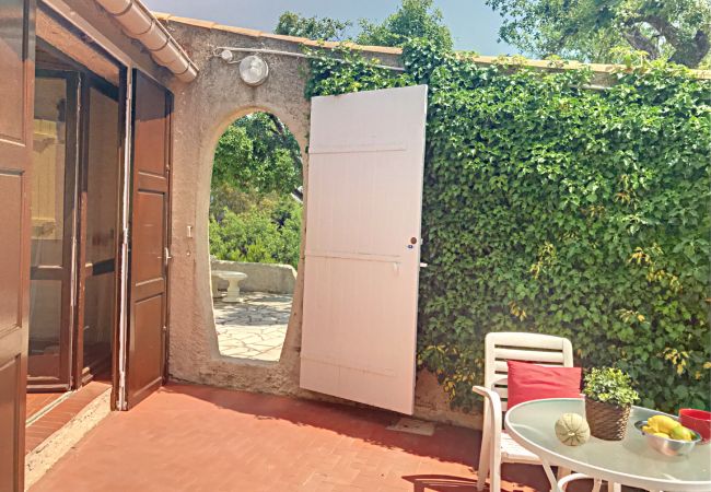 Maison à Le Plan-de-la-Tour - MAZET CORIOLAN DANS RÉSIDENCE PRIVÉE AVEC PISCINE Maison à Le Plan-de-la-Tour - MAZET CORIOLAN DANS RÉSIDENCE PRIVÉE AVEC PISCINE