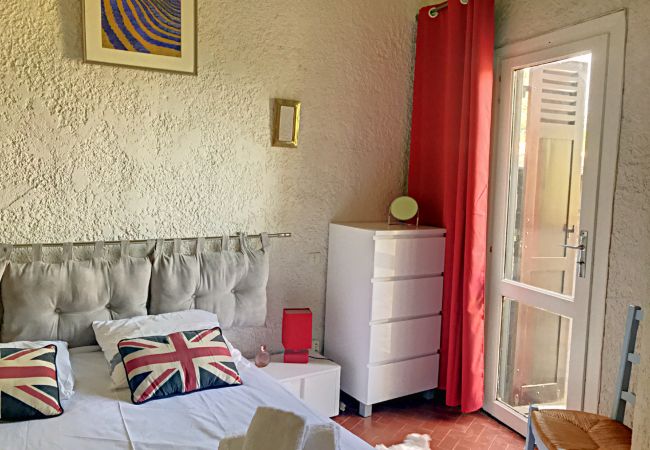 Maison à Le Plan-de-la-Tour - MAZET CORIOLAN DANS RÉSIDENCE PRIVÉE AVEC PISCINE Maison à Le Plan-de-la-Tour - MAZET CORIOLAN DANS RÉSIDENCE PRIVÉE AVEC PISCINE