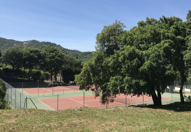 Maison à Le Plan-de-la-Tour - MAZET CORIOLAN DANS RÉSIDENCE PRIVÉE AVEC PISCINE Maison à Le Plan-de-la-Tour - MAZET CORIOLAN DANS RÉSIDENCE PRIVÉE AVEC PISCINE