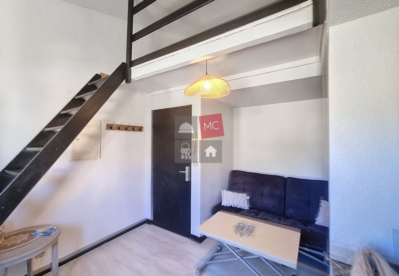Appartement à Le Plan-de-la-Tour - STUDIO MEZZANINE LE MAS SAINT LAZARRE Appartement à Le Plan-de-la-Tour - STUDIO MEZZANINE LE MAS SAINT LAZARRE