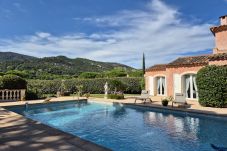 Villa à Le Plan-de-la-Tour - VILLA AVEC PISCINE LES ÉCUREUILS