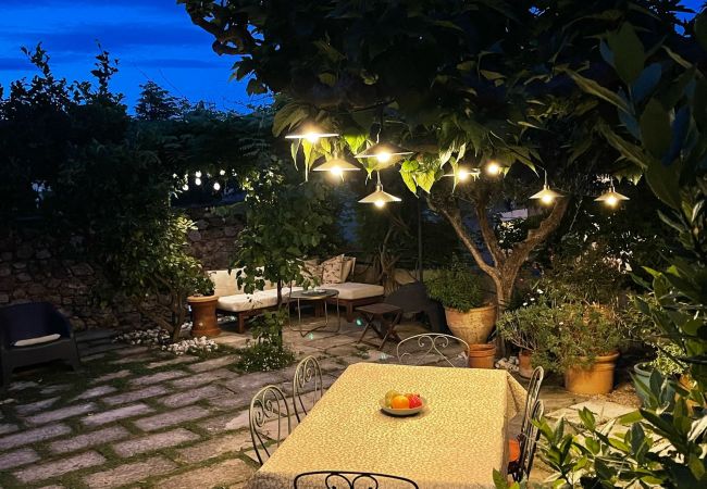  à Le Plan-de-la-Tour - MAISON HOTCHI DANS LE VILLAGE