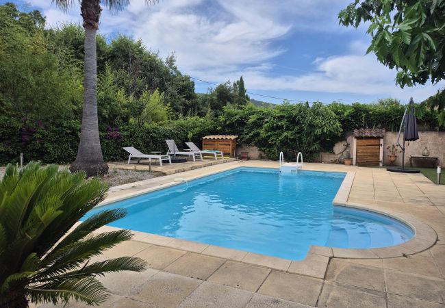  à Le Plan-de-la-Tour - MAISON L'ANGELINE AVEC PISCINE PRIVÉE