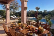 Villa à Le Plan-de-la-Tour - MAGNIFIQUE VILLA LES CACTUS AVEC PISCINE PRIVÉE