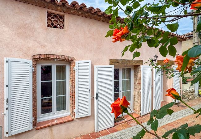 Maison à Le Plan-de-la-Tour - MAISON BELLEROSE DANS HAMEAU